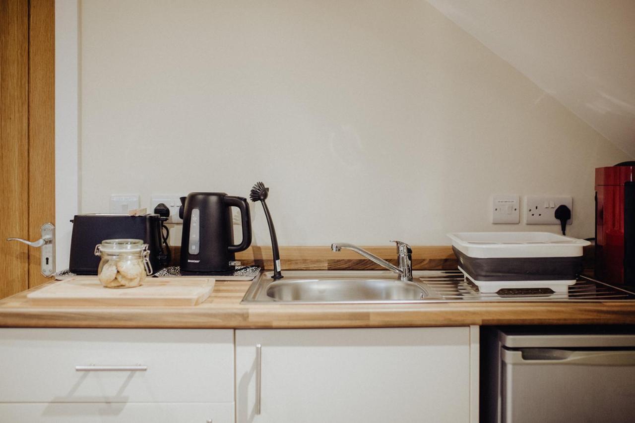 Betty'S Loft Apartment Lisburn Bagian luar foto